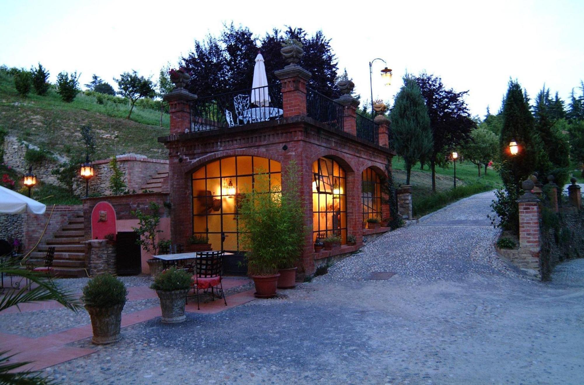 Villa La Favorita Alba  Zewnętrze zdjęcie